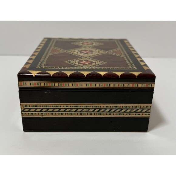 Trinket Box Wooden‎ Inlay Marquetry Box Made In Spain 7” Lined With Red Velvet - Picture 5 of 11